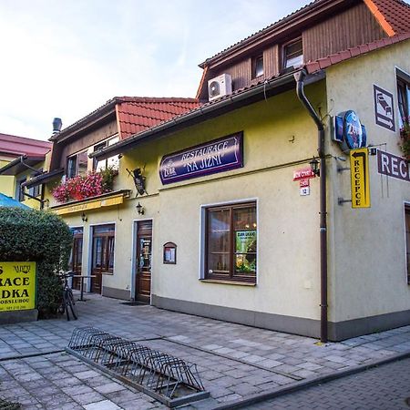 Hotel Na Jizni Přerov Εξωτερικό φωτογραφία