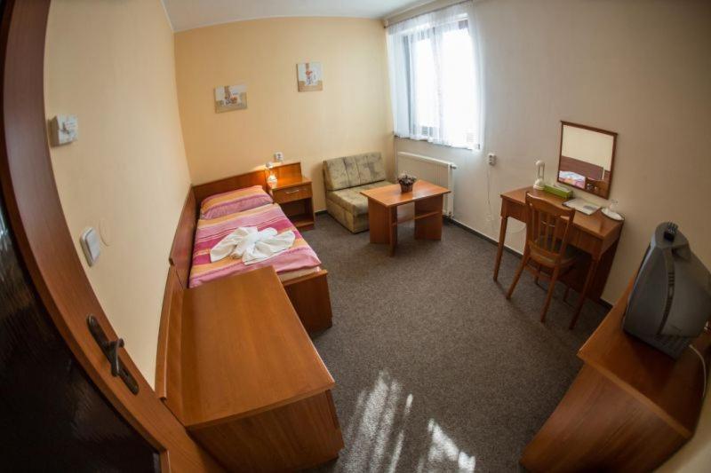 Hotel Na Jizni Přerov Εξωτερικό φωτογραφία