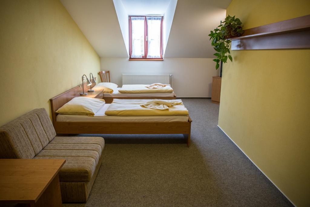 Hotel Na Jizni Přerov Δωμάτιο φωτογραφία