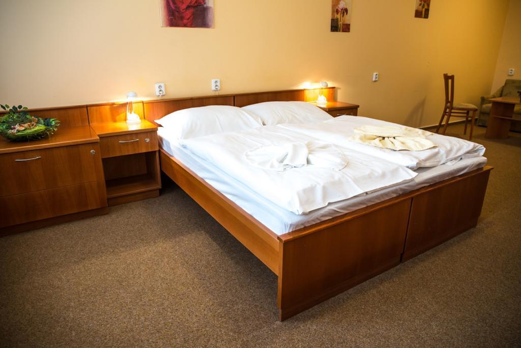 Hotel Na Jizni Přerov Δωμάτιο φωτογραφία