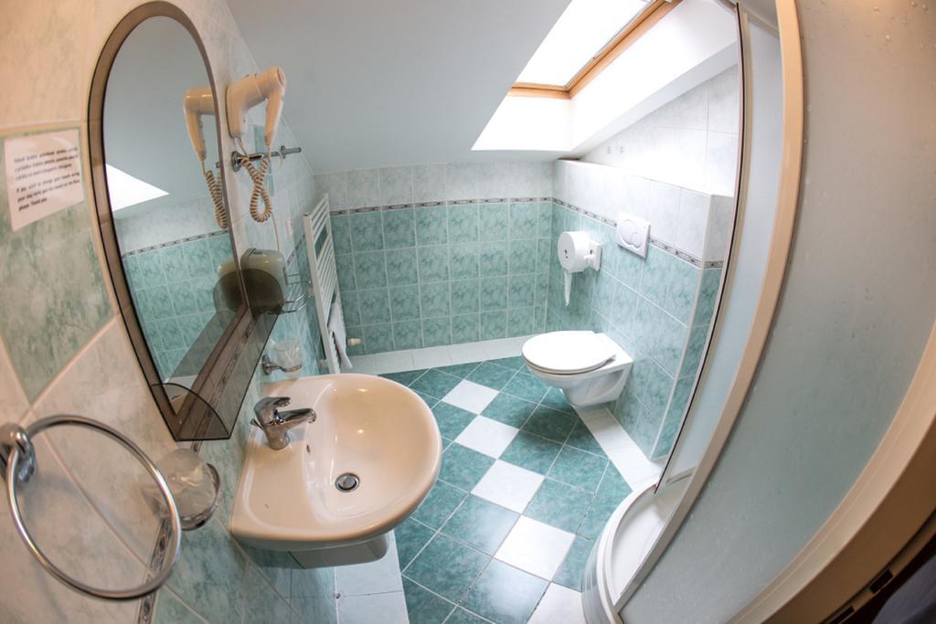 Hotel Na Jizni Přerov Δωμάτιο φωτογραφία