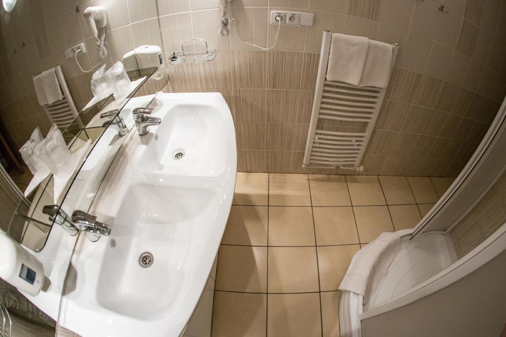 Hotel Na Jizni Přerov Δωμάτιο φωτογραφία