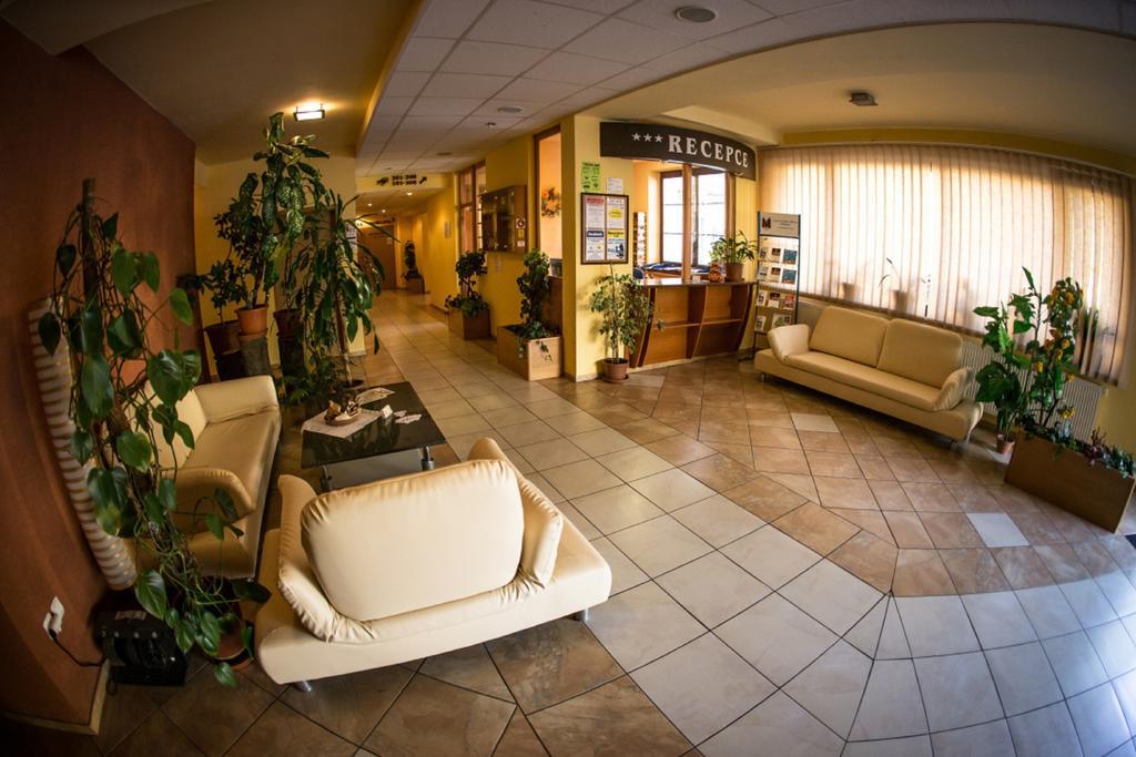 Hotel Na Jizni Přerov Εξωτερικό φωτογραφία