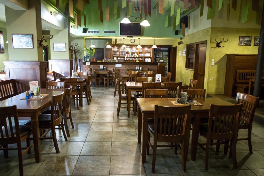 Hotel Na Jizni Přerov Εξωτερικό φωτογραφία